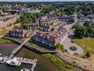 126 Merrimac St #24 Newburyport, MA 01950