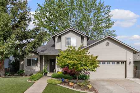 245 Arnos St Talent, OR 97540