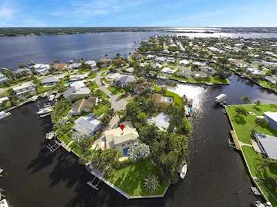 1718 SW Cabin Place Palm City, FL 34990