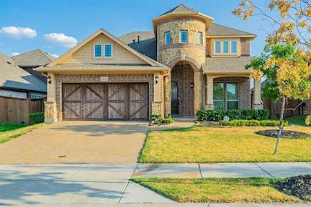 1616 Barnard Lane Aubrey, TX 76227