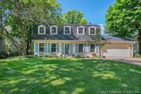 2S560 Seneca Dr Wheaton, IL 60189