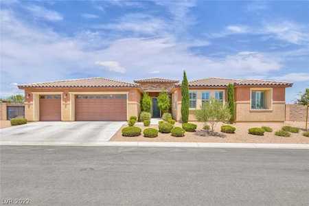 8501 Warbonnet Way Las Vegas, NV 89113