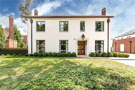 2319 Selwyn Ave Charlotte, NC 28207