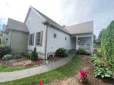 11 Laurel Hill Ct #11 Bourne, MA 02532