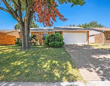 708 Rolling Ridge Drive Allen, TX 75002