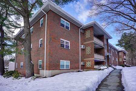 43 Jacqueline Rd #10 Waltham, MA 02452