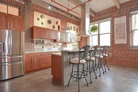 406 Lincoln Street #301 Marlborough, MA 01752