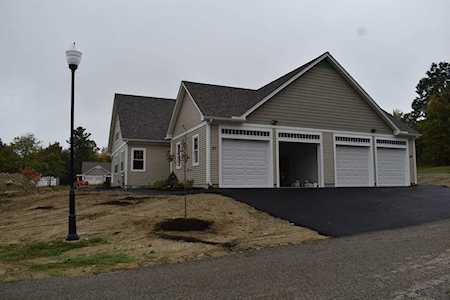 37 Victoria Drive #24 Leicester, MA 01542