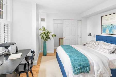 15 River St #505 Boston, MA 02108