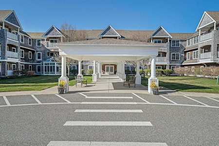 110 Dillingham Ave #211 Falmouth, MA 02540
