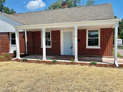 521 Sequoyah Dr Kingsport, TN 37660