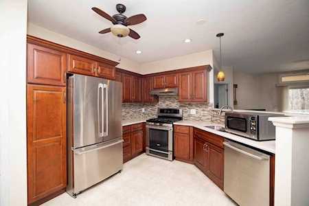 119 Tyson Commons Ln #119 Braintree, MA 02184