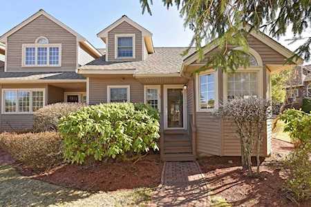 12 Weybridge Ln #12 Hopkinton, MA 01748