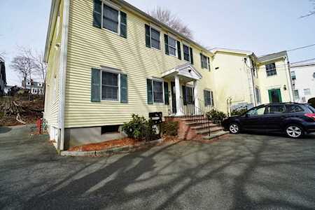 4-R Chapel St #D Norwood, MA 02062