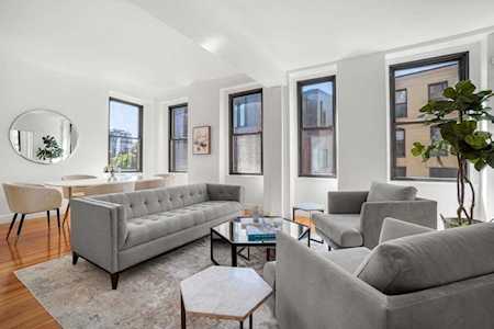 4 Charlesgate E #401 Boston, MA 02215