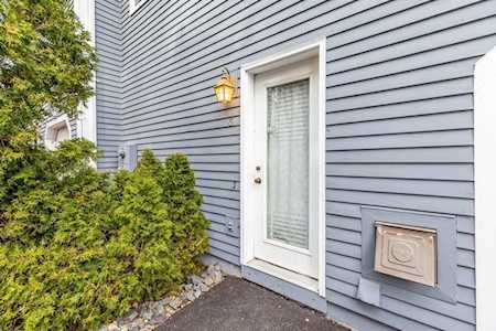 6 Flying Cloud Ln #6 Salem, MA 01970