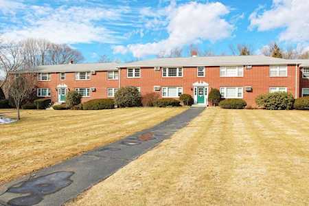 9 Myles Standish Dr #8 Haverhill, MA 01835