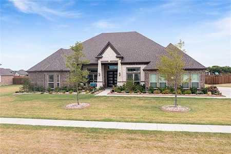 224 Stonegate Way Red Oak, TX 75154