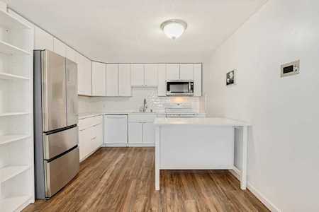 94 Beacon St #11 Somerville, MA 02143