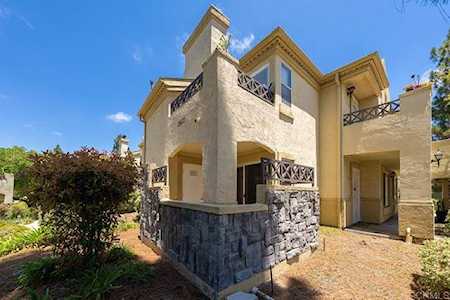 2031 Lakeridge Circle #102 Chula Vista, CA 91913
