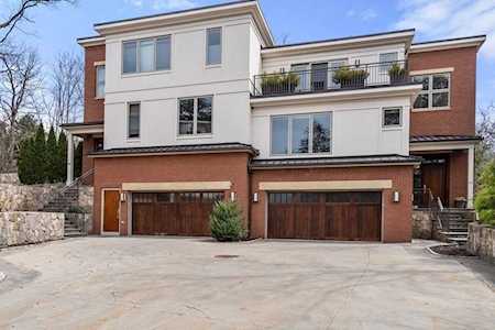 111 Florence St #111 Newton, MA 02467