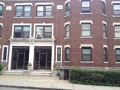 79 Pleasant St #4 Brookline, MA 02446