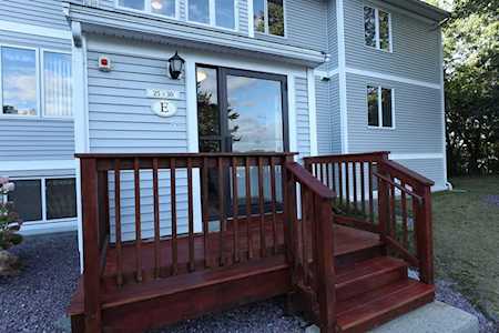 330 Sunderland Rd #25 Worcester, MA 01604
