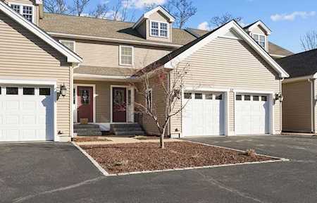 52 Terry Lane #3 Plainville, MA 02762