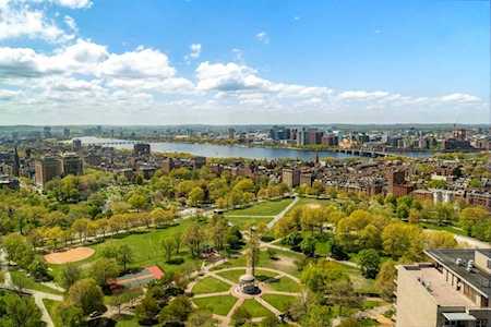 1 Avery Street #PH1A Boston, MA 02111
