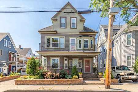 10 Fairmount #10 Somerville, MA 02144