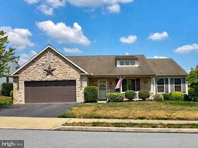 806 Heather RIDGE Manheim, PA 17545