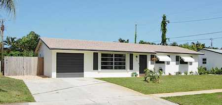 26 Ridgewood Circle Tequesta, FL 33469