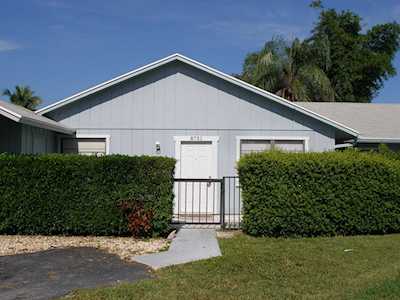8731 Sol Terrace West Palm Beach, FL 33403