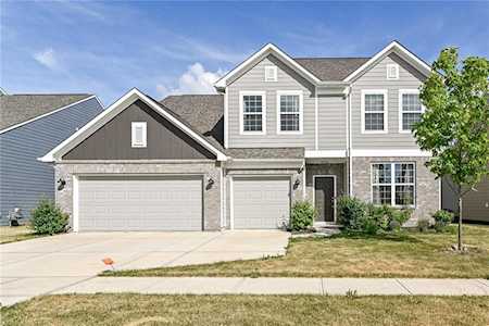 5238 Crabapple Dr Whitestown, IN 46075