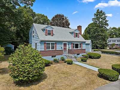 125 Colwell Drive Dedham, MA 02026