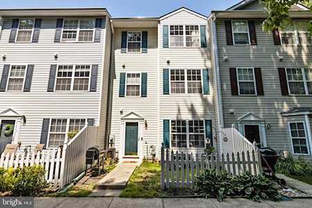 40J Amberstone Ct Annapolis, MD 21403