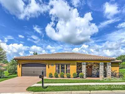 35 Ocaso Dr Asheville, NC 28806