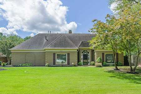 8853 Quailwood Cv Cordova, TN 38018