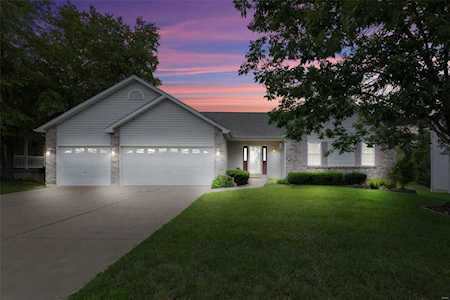 1827 Marie Peine Ct Ct Wentzville, MO 63385