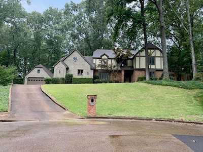 2770 Hunters Horn Cv Germantown, TN 38138