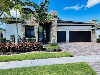 10645 Cobalt Ct Parkland, FL 33076
