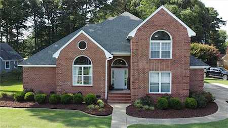 1022 Fairway Dr Chesapeake, VA 23320