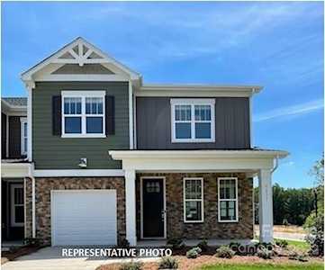 8135 Merryvale Ln Charlotte, NC 28214