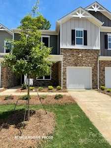 8123 Merryvale Ln Charlotte, NC 28214