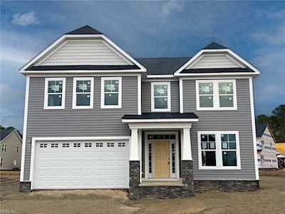 302 Wales Ln Suffolk, VA 23435