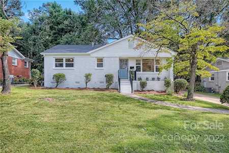 4908 Raymond Place Charlotte, NC 28205