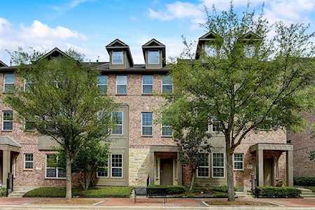 3935 Asbury Lane Addison, TX 75001