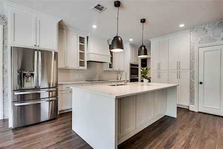 109 Skyline Circle Heath, TX 75032