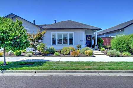 453 S Haskell St Central Point, OR 97502