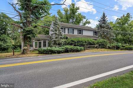 1567 Brackenville Rd Hockessin, DE 19707
